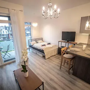 Sasadpark's New In The West Part Of Buda Apartman